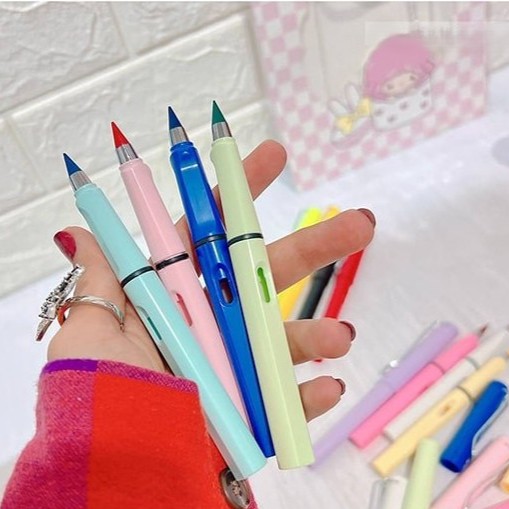 مدارنگی بی نهایت 